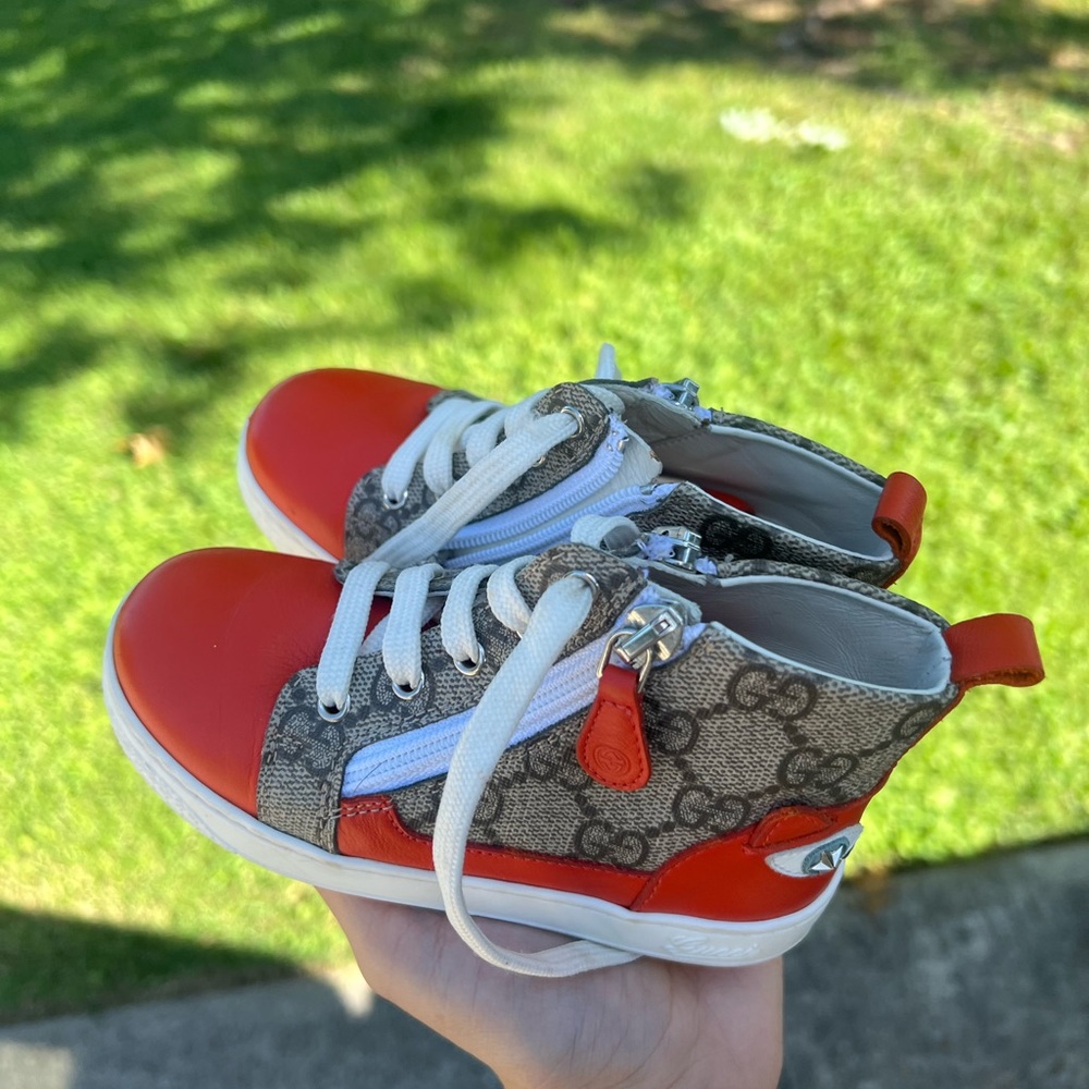 GUCCI SIZE 24 KIDS WORN ONCE